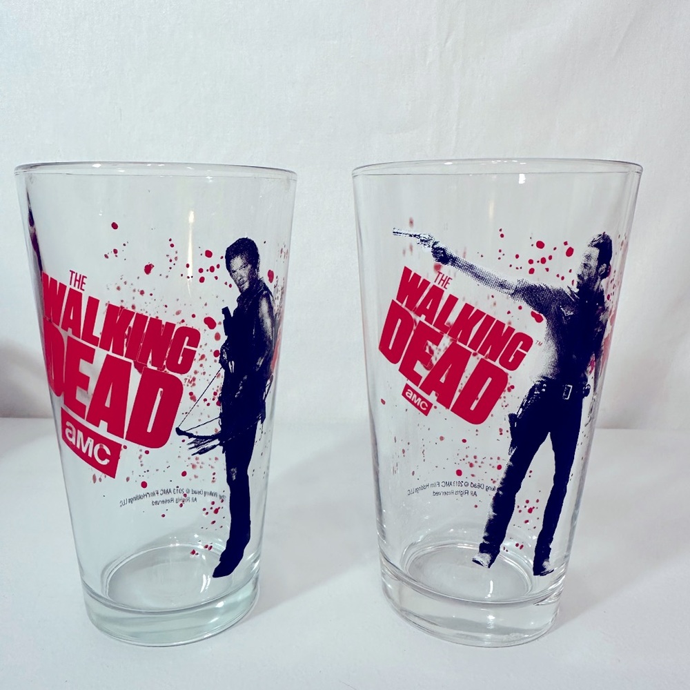 Official Walking Dead drinking glasses.NWOT